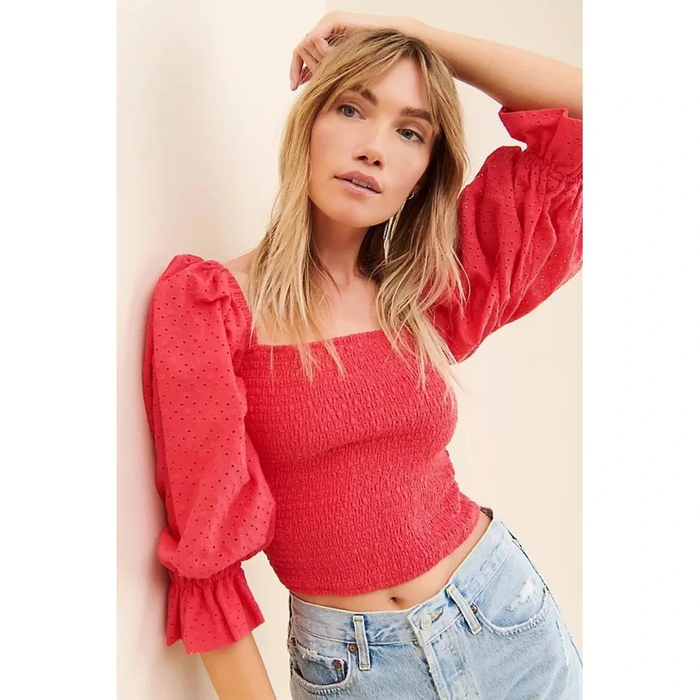 Anthropologie Hutch Smocked Eyelet Top in Red Size XS Feminine‎ Dainty Boho